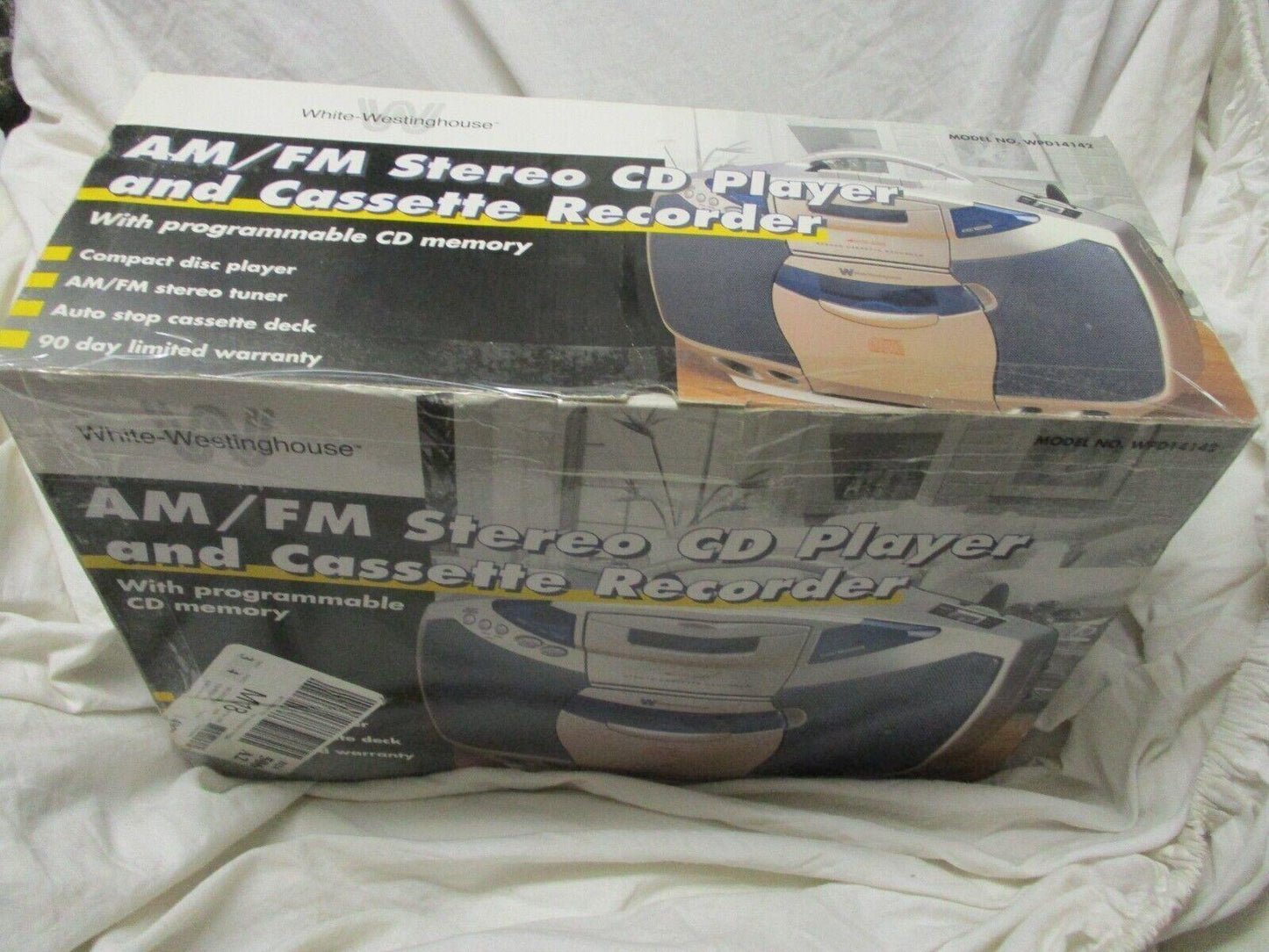 White Westinghouse 1999 AM/FM Stereo CD Player Cassette Recorder Model WPD14142