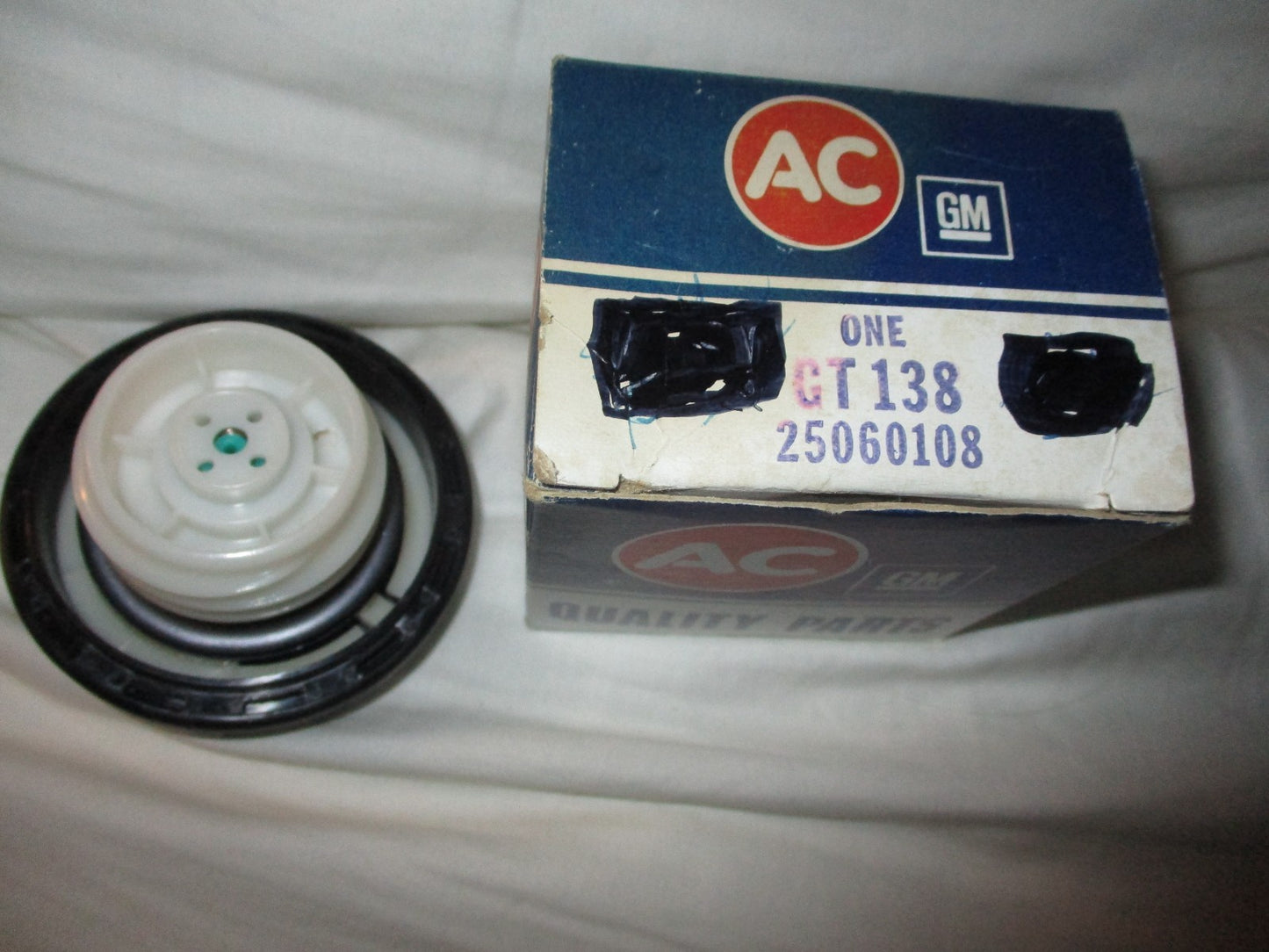 AC Gas Cap Plastic CT138 25060108