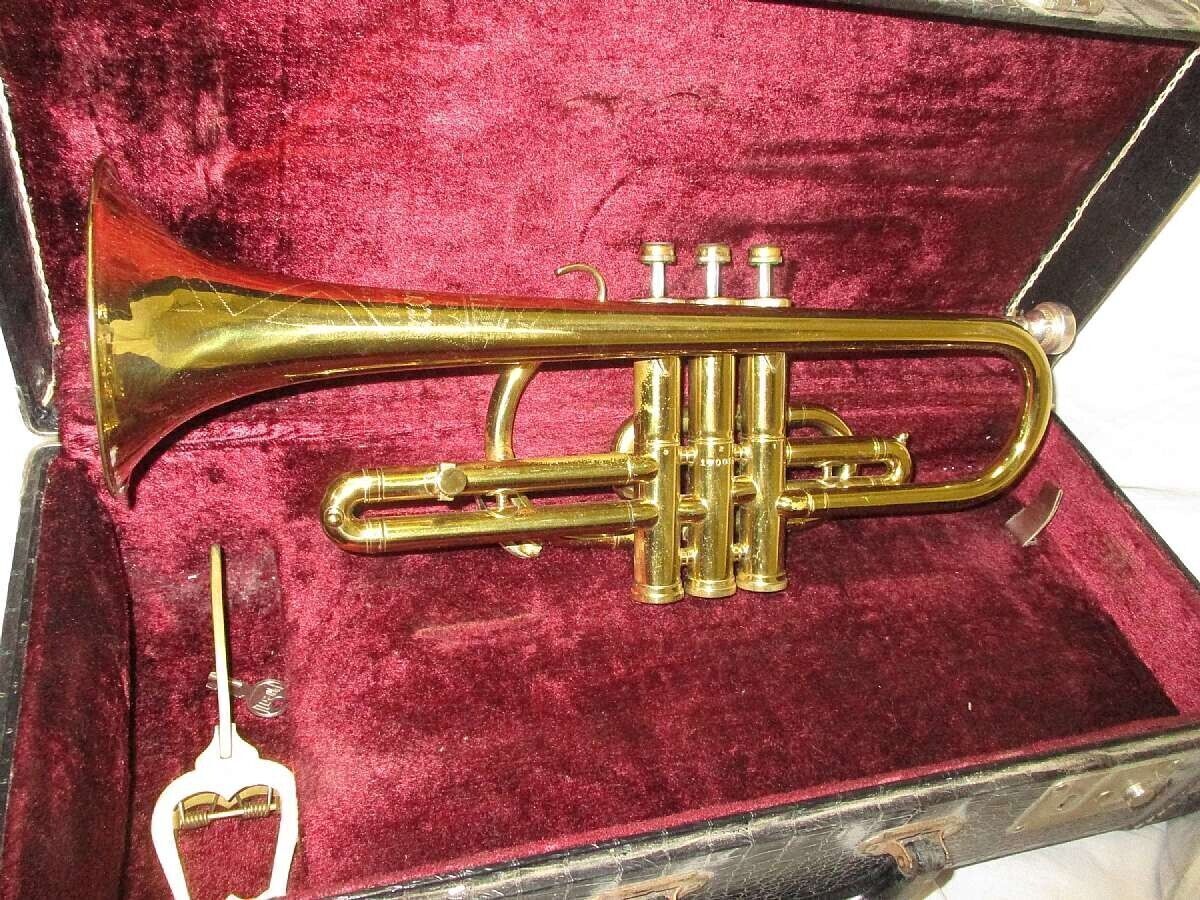 1950's Frank Holton Elkhorn Wis Trumpet/Cornet With Original Carrying Case