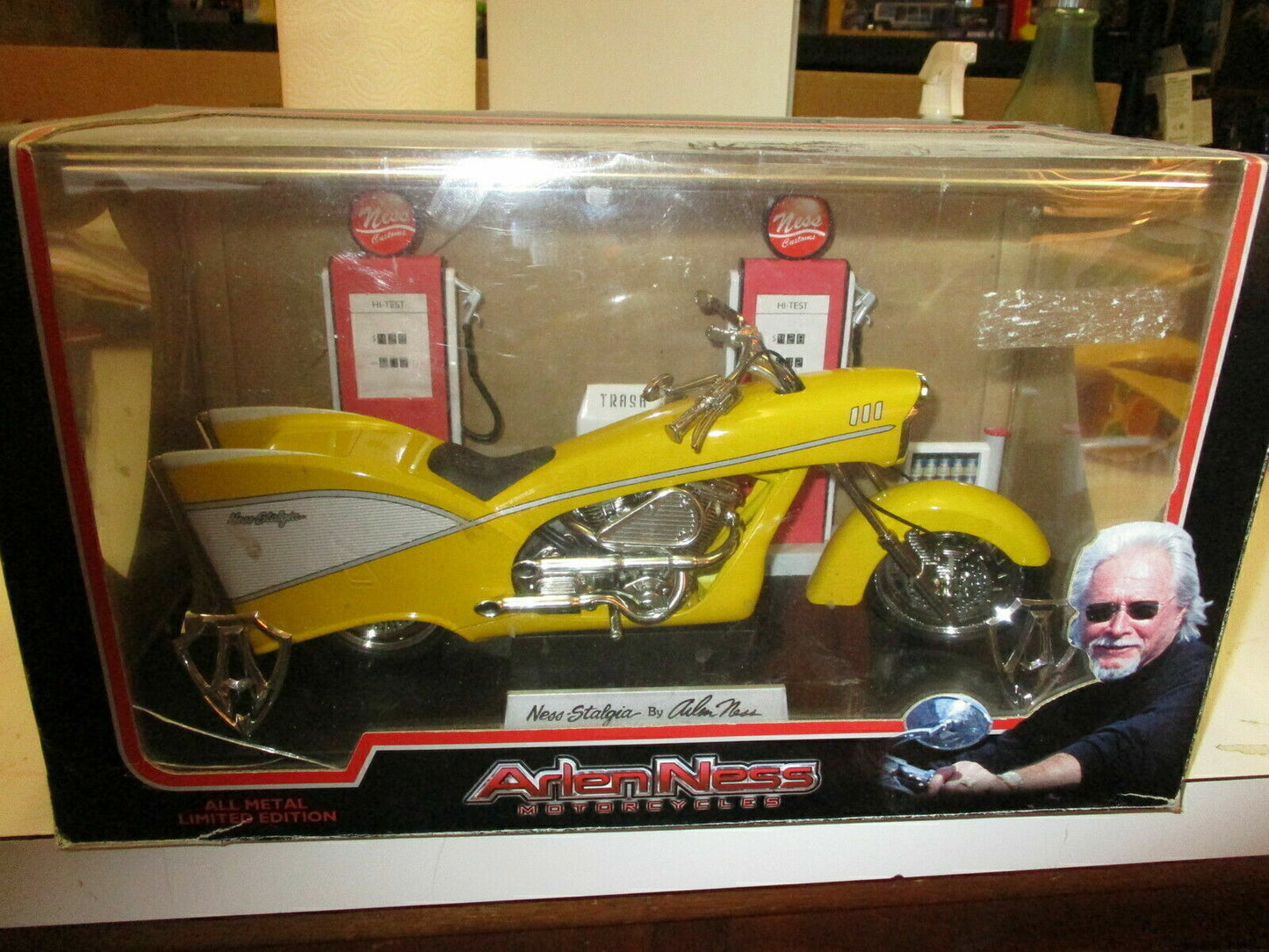 Arlen Ness Limited Edition Motorcycle Scale in Display Case 30cms Scale Large
