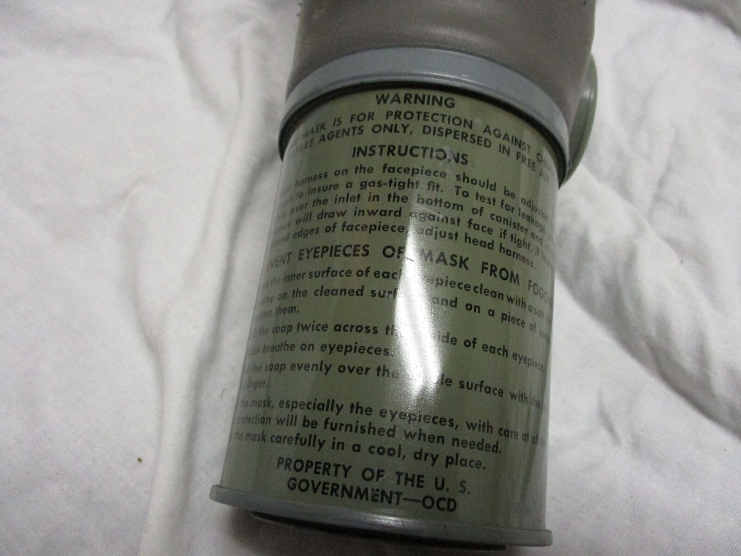 1942 Army Noncombatant Gas Mask WW2 2-1-1 Size Large With Carrying Bag