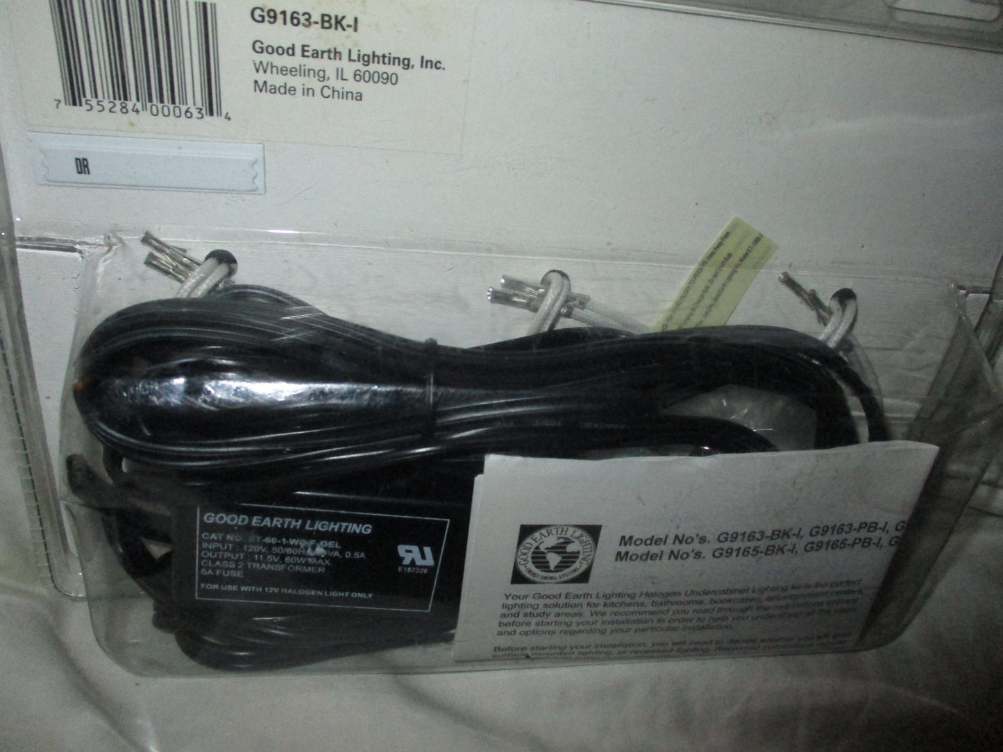 Good Earth Lighting Under Cabinet 12 Volt 2-3/4" Light Kit 3 Pack Black 20w