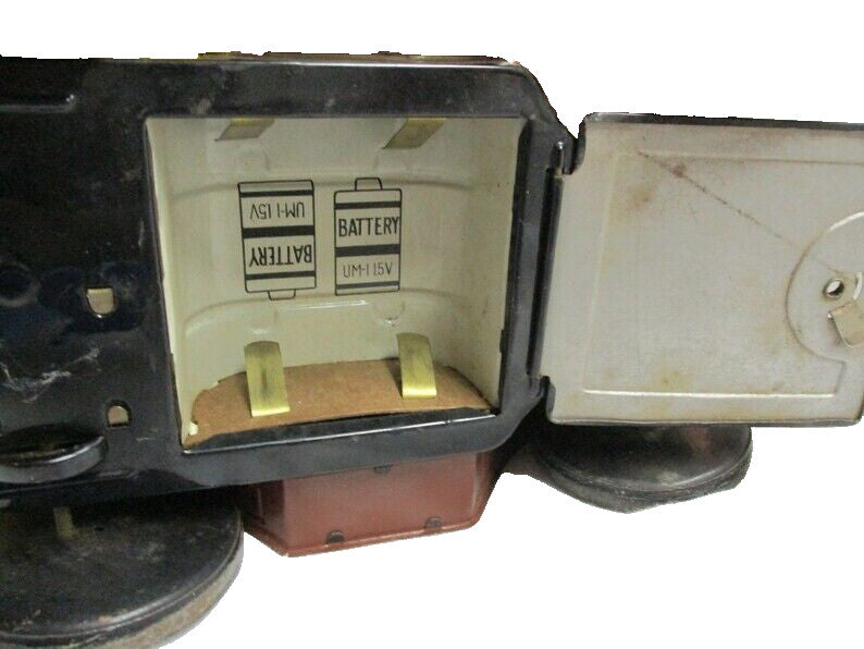 Vintage 1961 Hubley Battery Operated The Official Mr. Magoo Tin Car Top not incl