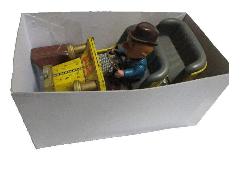 Vintage 1961 Hubley Battery Operated The Official Mr. Magoo Tin Car Top not incl