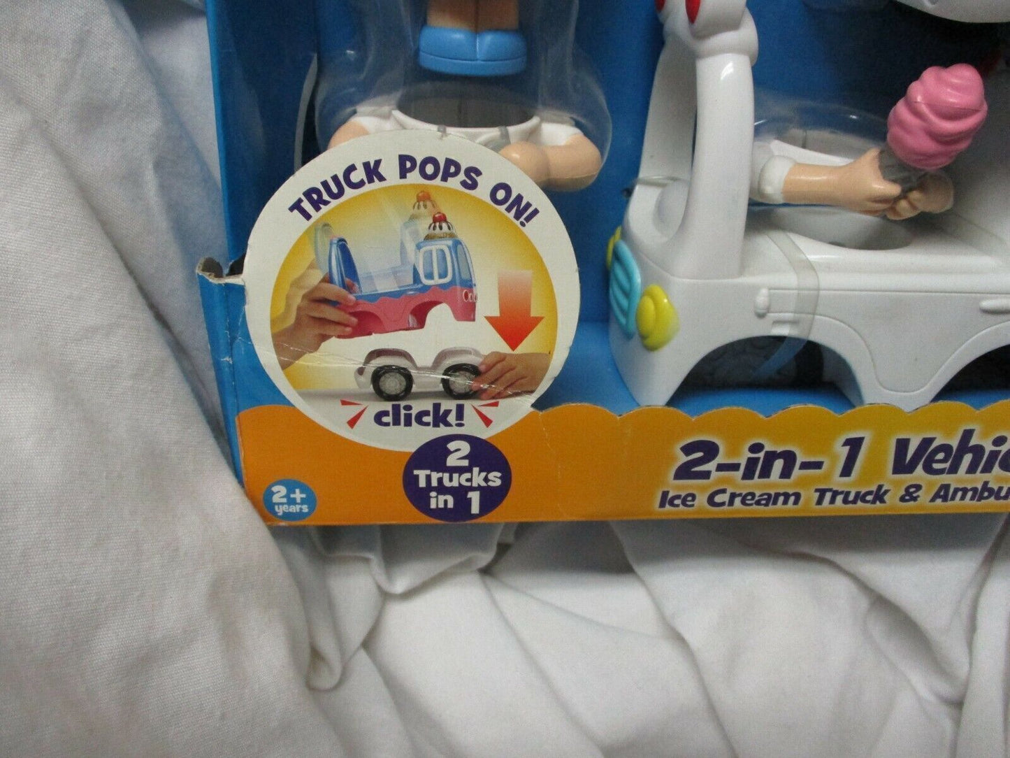 Pop On Pals - Ice Cream / Ambulance Play Set