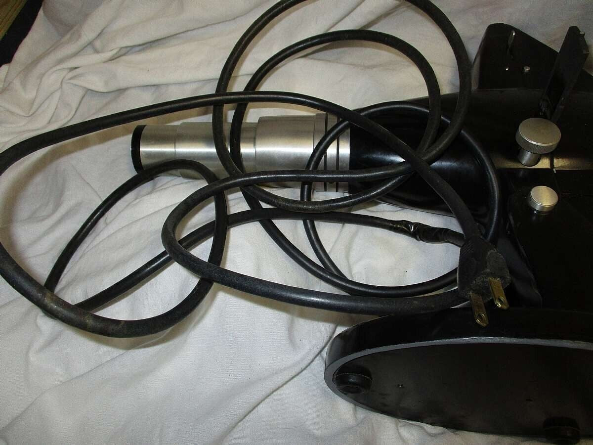 Vintage Americal Optical Professional Project-o-Chart Model 1217