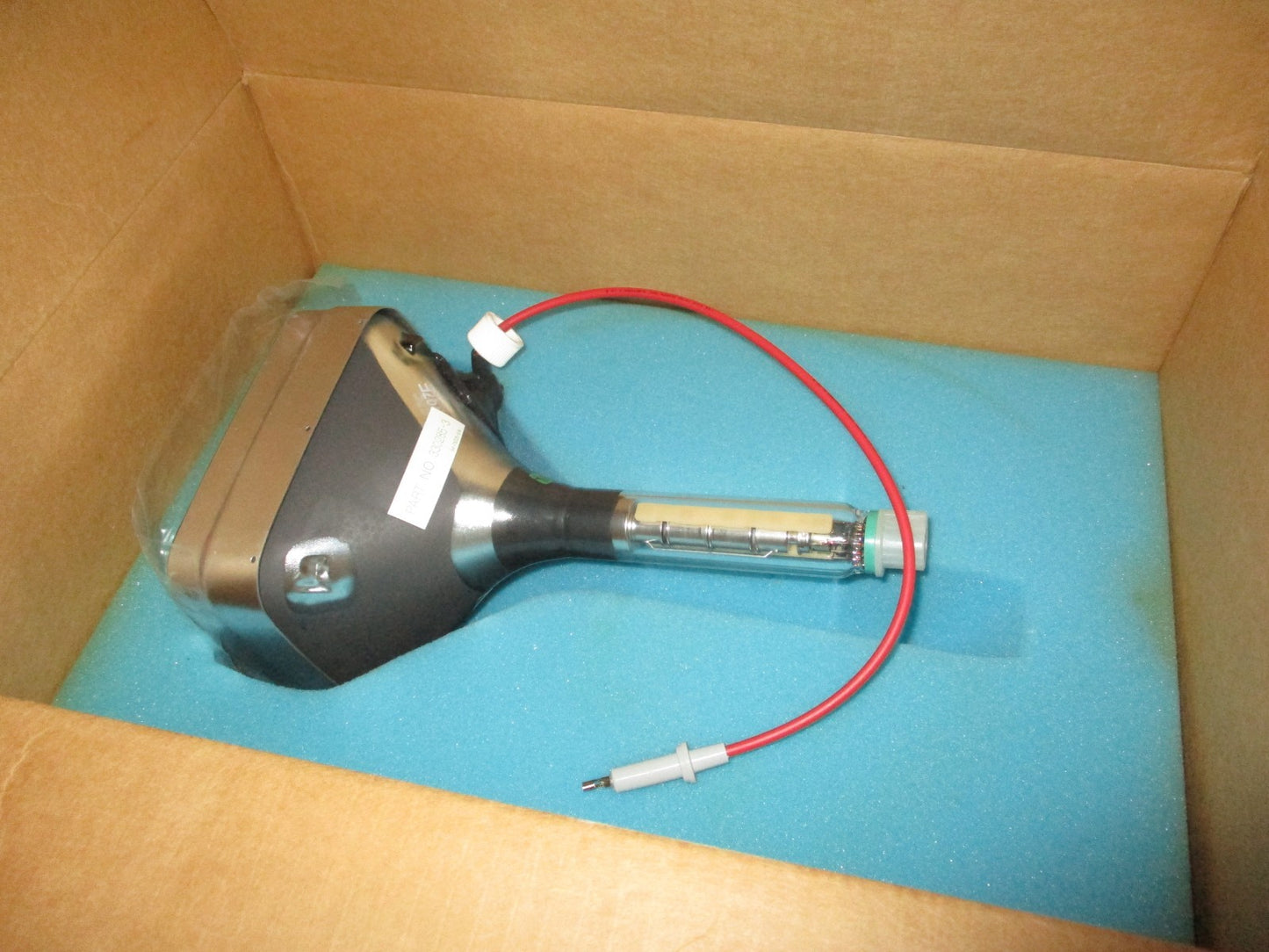 Vintage 1990's Magnavox Projector Screen TV CRT Mini Picture Tube #330-285-2