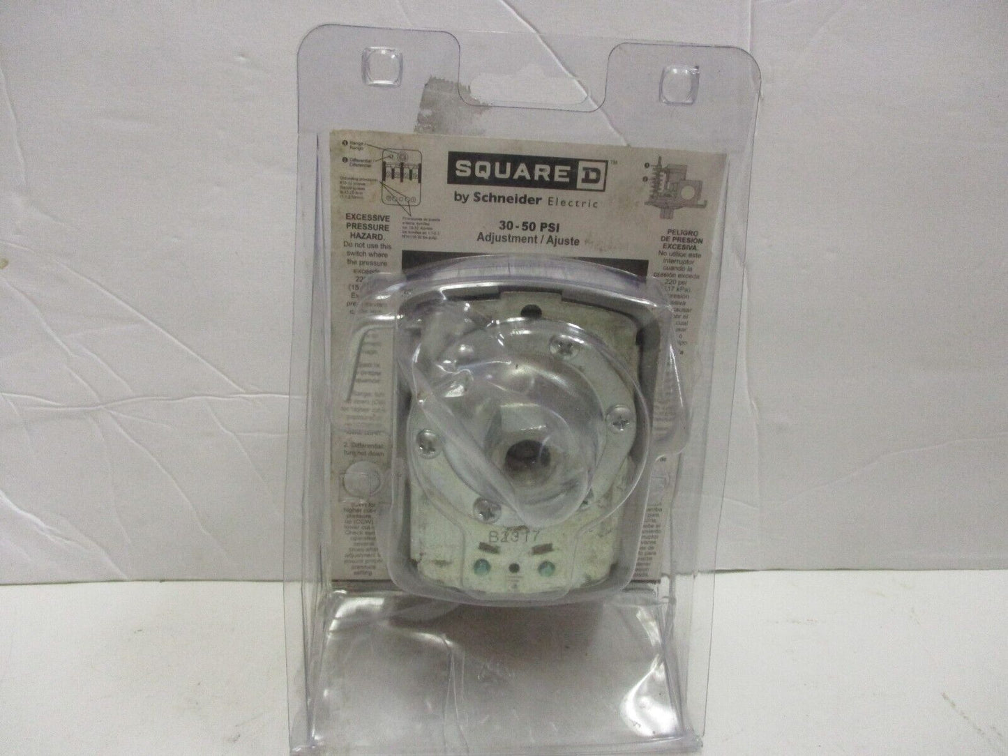 FSG2J21M4CP 30/50 PSI Standard Pressure Switch with Low Pressure Cutoff