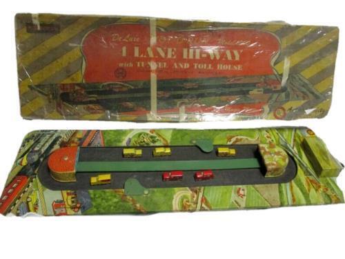Vintage 1949 Magic Moto-run -Motion Tin Toy Vibrating Lou Marx & Co. Model 1000