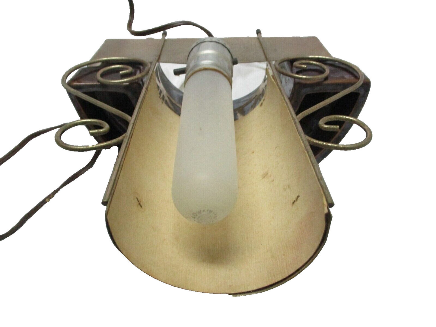 Vintage from the 1950s mid century modern tv planter/lamp sierra-columbia