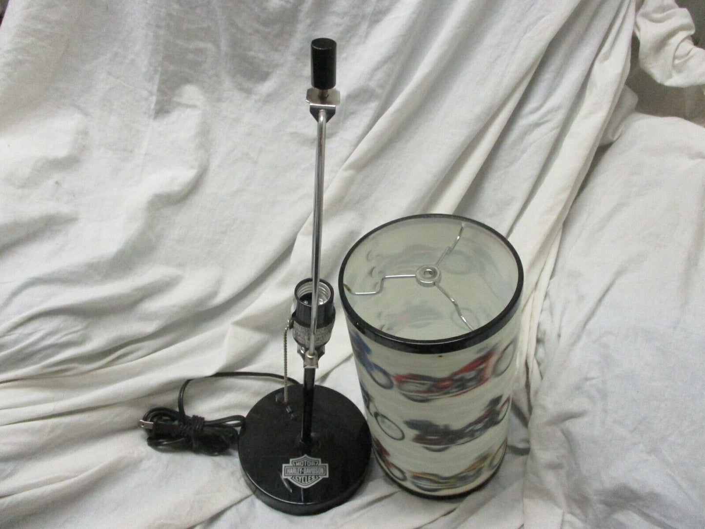 Luminaire Harley Davidson Electric Portable Desk Lamp Shade