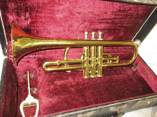 1950's Frank Holton Elkhorn Wis Trumpet/Cornet With Original Carrying Case