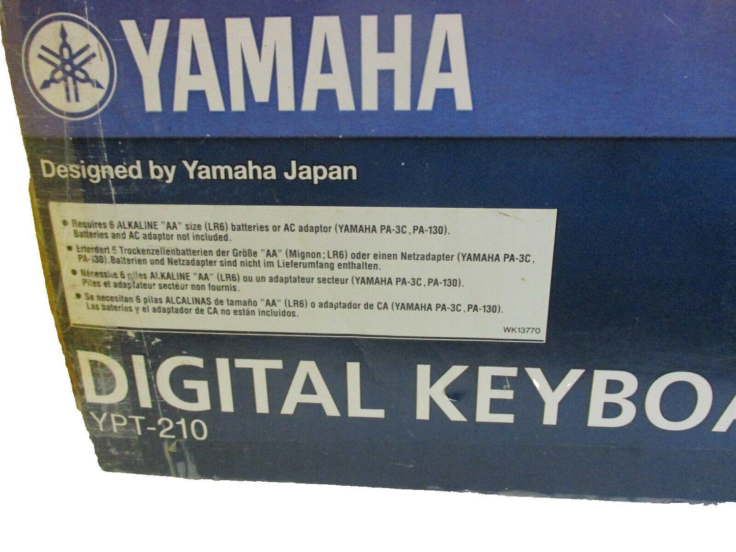 Yamaha YPT-210 Keyboard Black - 61 Keys New Old Stock